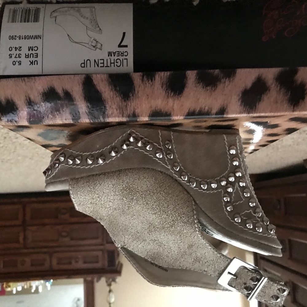 Naughty Monkey Lighten up wedge